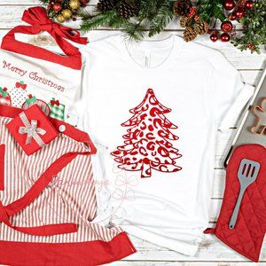 Leopard Print Christmas Tree Unisex Graphic Crew Neck Short Sleeve T-shirt